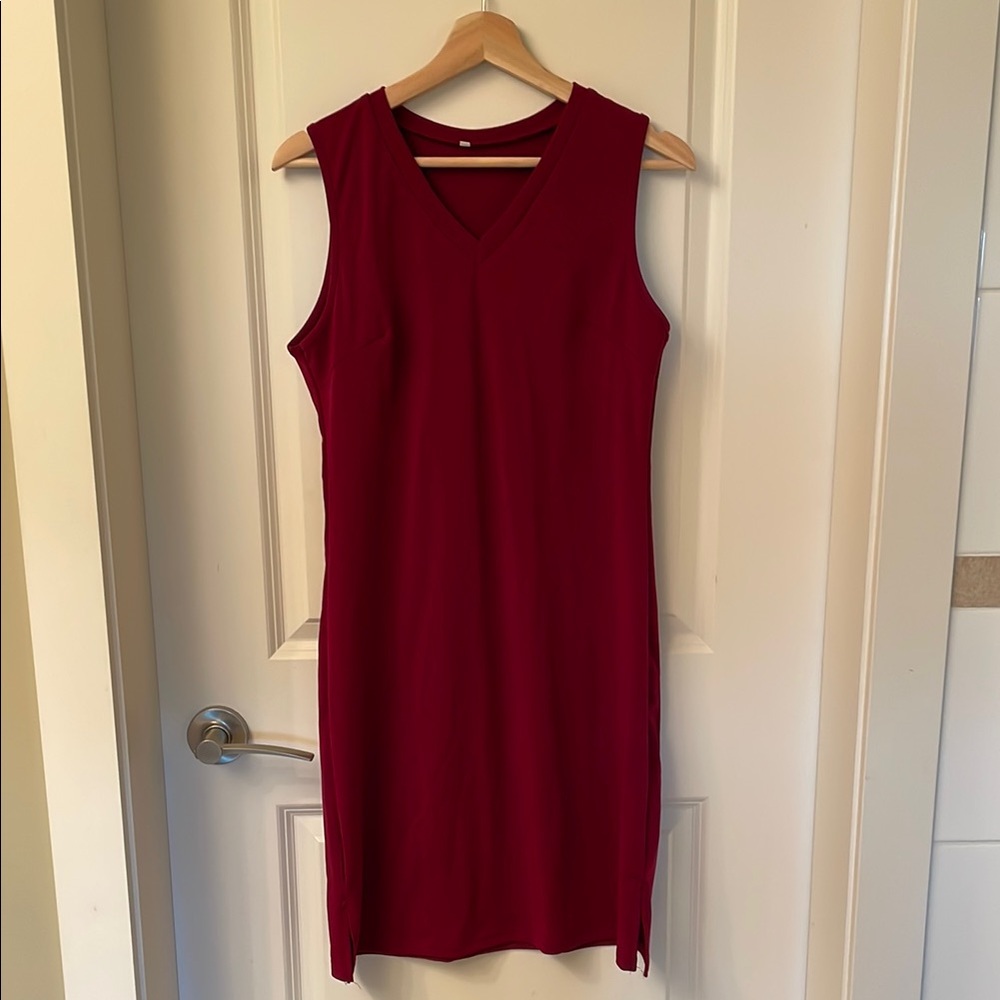 Elegant Red Sleeveless Dress